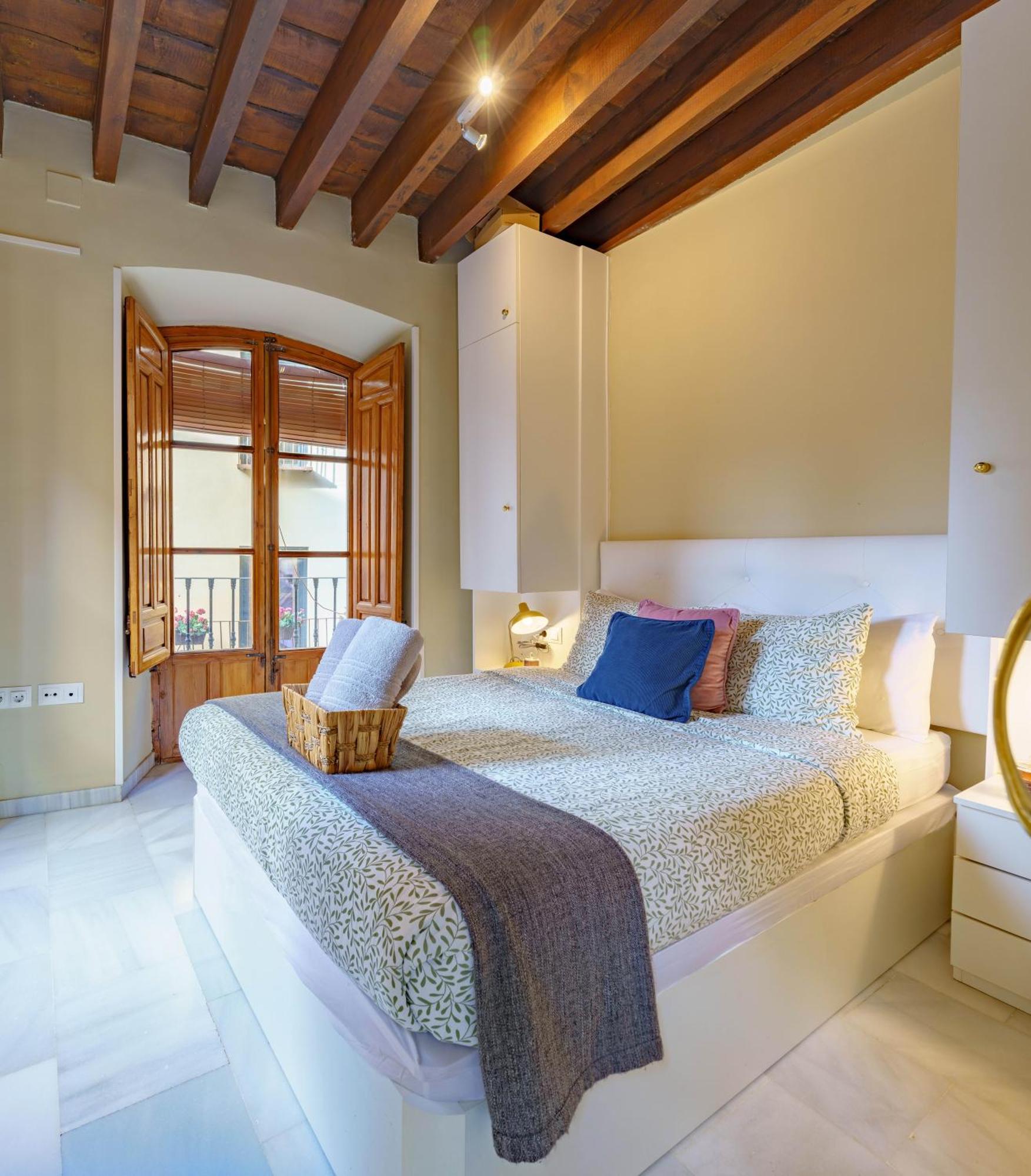 Apartmán Aile Granada - Hostatel Exteriér fotografie